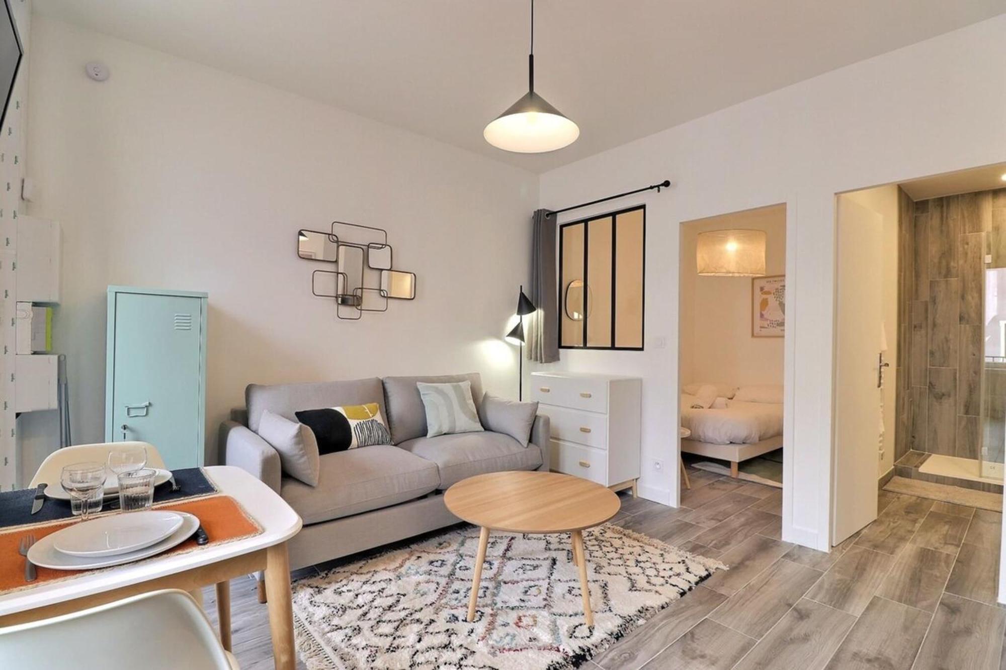 Le Peri - T1 4 Guests - *
